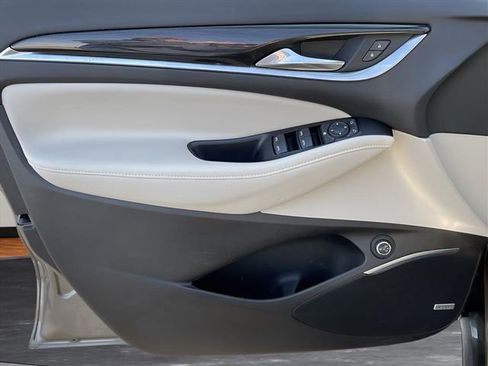 Certified 2020 Buick Enclave Essence w/ Sound and Sites Package image 22