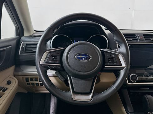 Used 2018 Subaru Outback 2.5i Premium image 18