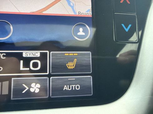 Used 2021 Subaru Outback Premium AWD/4WD image 19