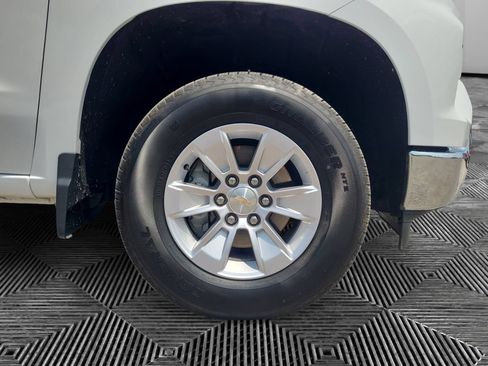 Used 2026 Chevrolet Silverado 1500 LT AWD/4WD image 16