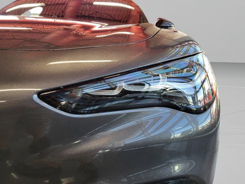 New 2025 Alfa Romeo Stelvio Sprint AWD/4WD image 17