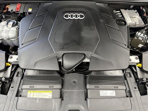 Used 2019 Audi Q8 Premium Plus image 48