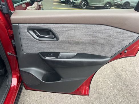 Certified 2023 Nissan Rogue S image 17