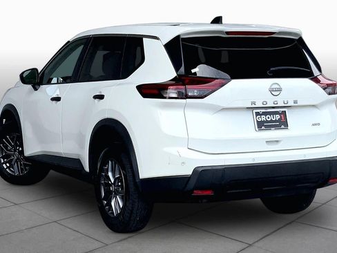 Used 2024 Nissan Rogue S AWD/4WD image 12
