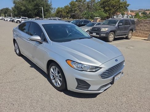 Used 2019 Ford Fusion SE FWD image 7