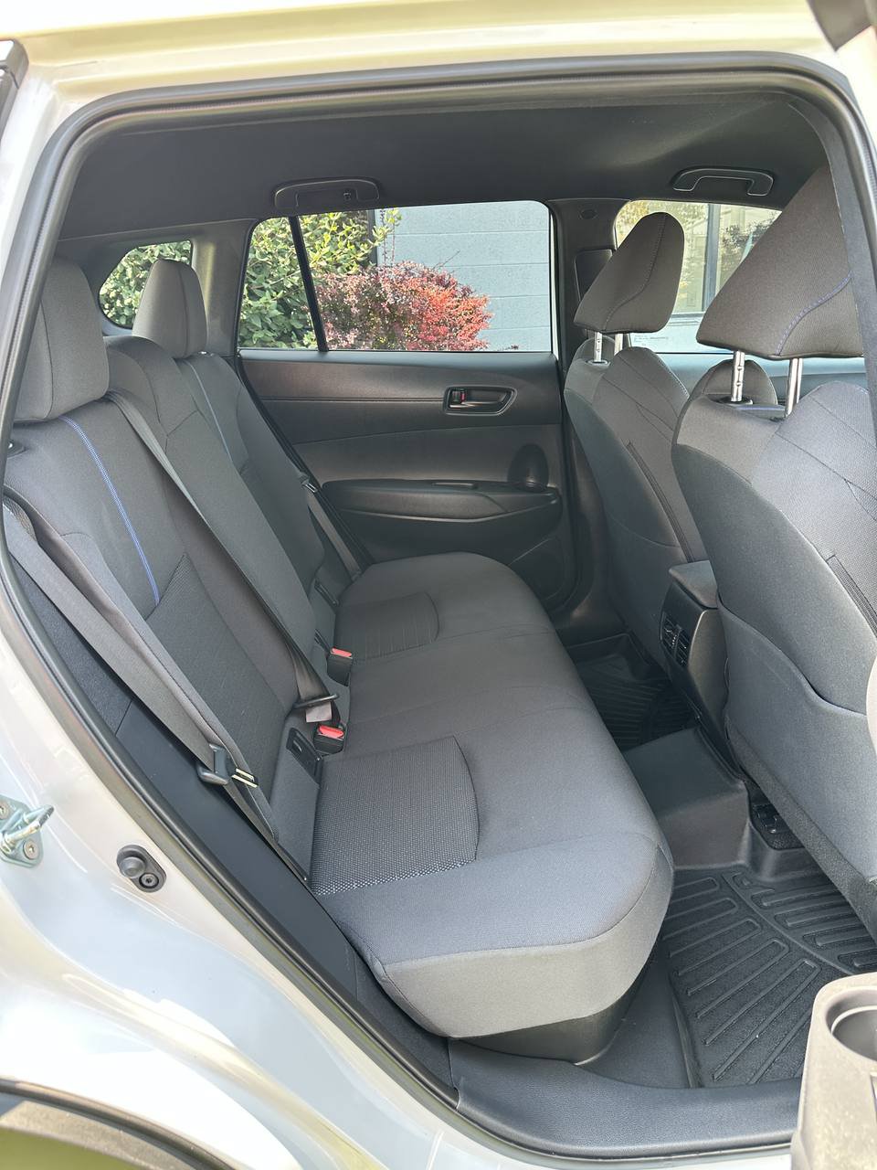 Used 2024 Toyota Corolla Cross AWD Hybrid image 23