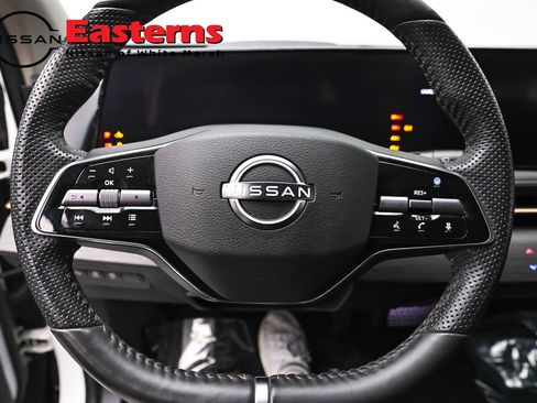 Used 2024 Nissan Ariya AWD image 10