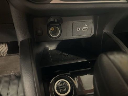 Used 2024 Nissan Versa SV w/ Trunk Package image 23