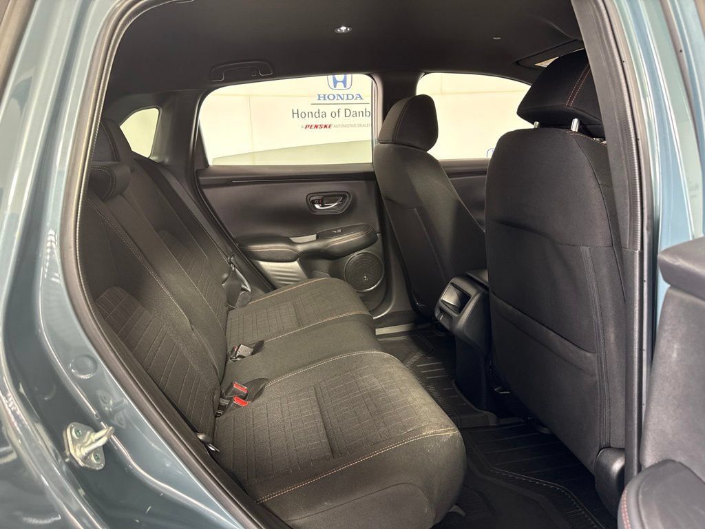 Used 2024 Honda HR-V Sport image 8