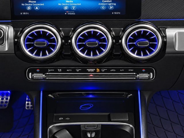 Certified 2022 Mercedes-Benz GLB 250 4MATIC image 17