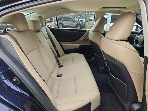 Used 2020 Lexus ES 350 w/ Premium Package image 21