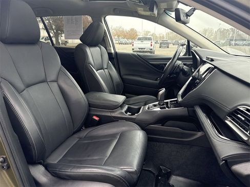 Used 2022 Subaru Outback Limited image 26