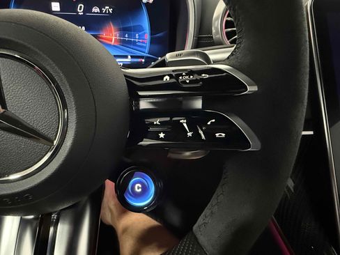 Used 2025 Mercedes-Benz AMG GT 63 image 99