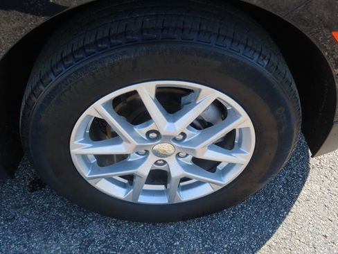 Used 2023 Chevrolet Equinox LT FWD image 14