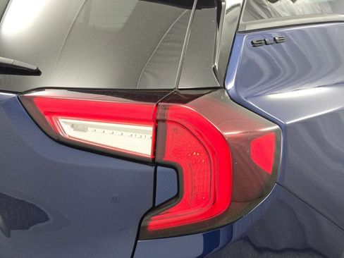 Used 2022 GMC Terrain SLE w/ Driver Convenience Package image 12