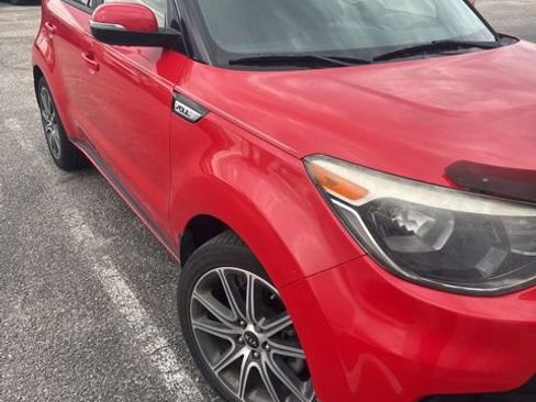 Used 2018 Kia Soul ! image 5