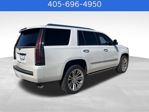 Used 2020 Cadillac Escalade Premium Luxury w/ LPO, Radiant Package image 6