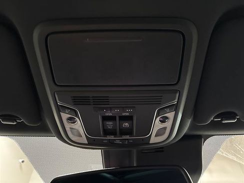 Used 2017 Honda Ridgeline Black Edition image 15