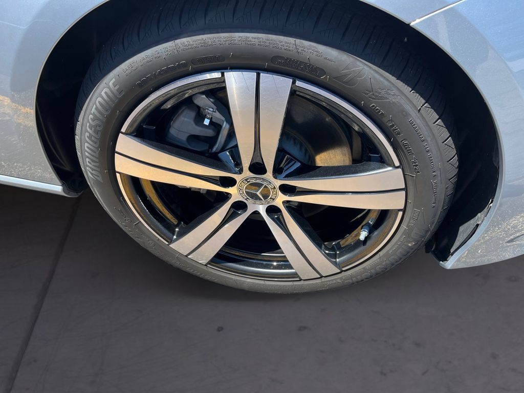 Certified 2026 Mercedes-Benz C 300 4MATIC Sedan image 14