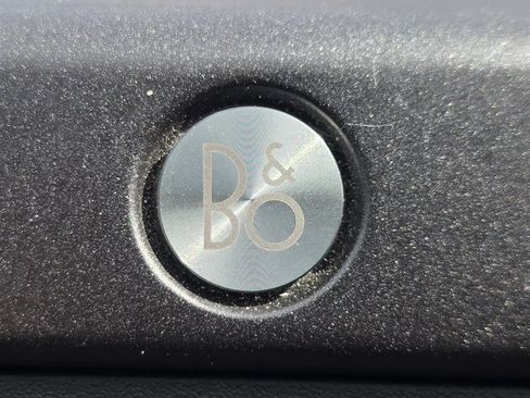 Used 2019 Ford F150 Lariat w/ Equipment Group 502A Luxury AWD/4WD image 29