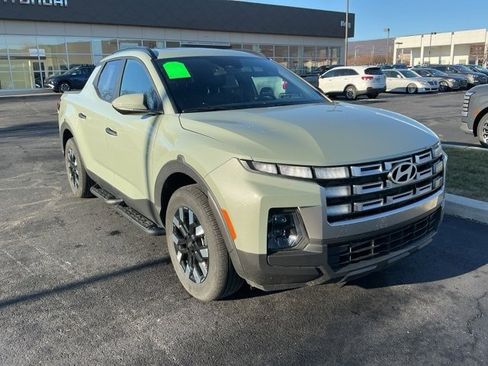 Certified 2025 Hyundai Santa Cruz SEL image 3