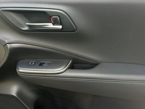 Used 2023 Toyota Crown XLE image 33