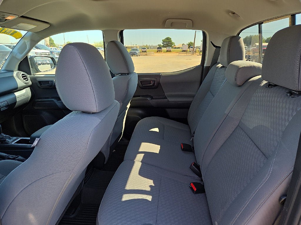 Used 2023 Toyota Tacoma SR AWD/4WD image 17