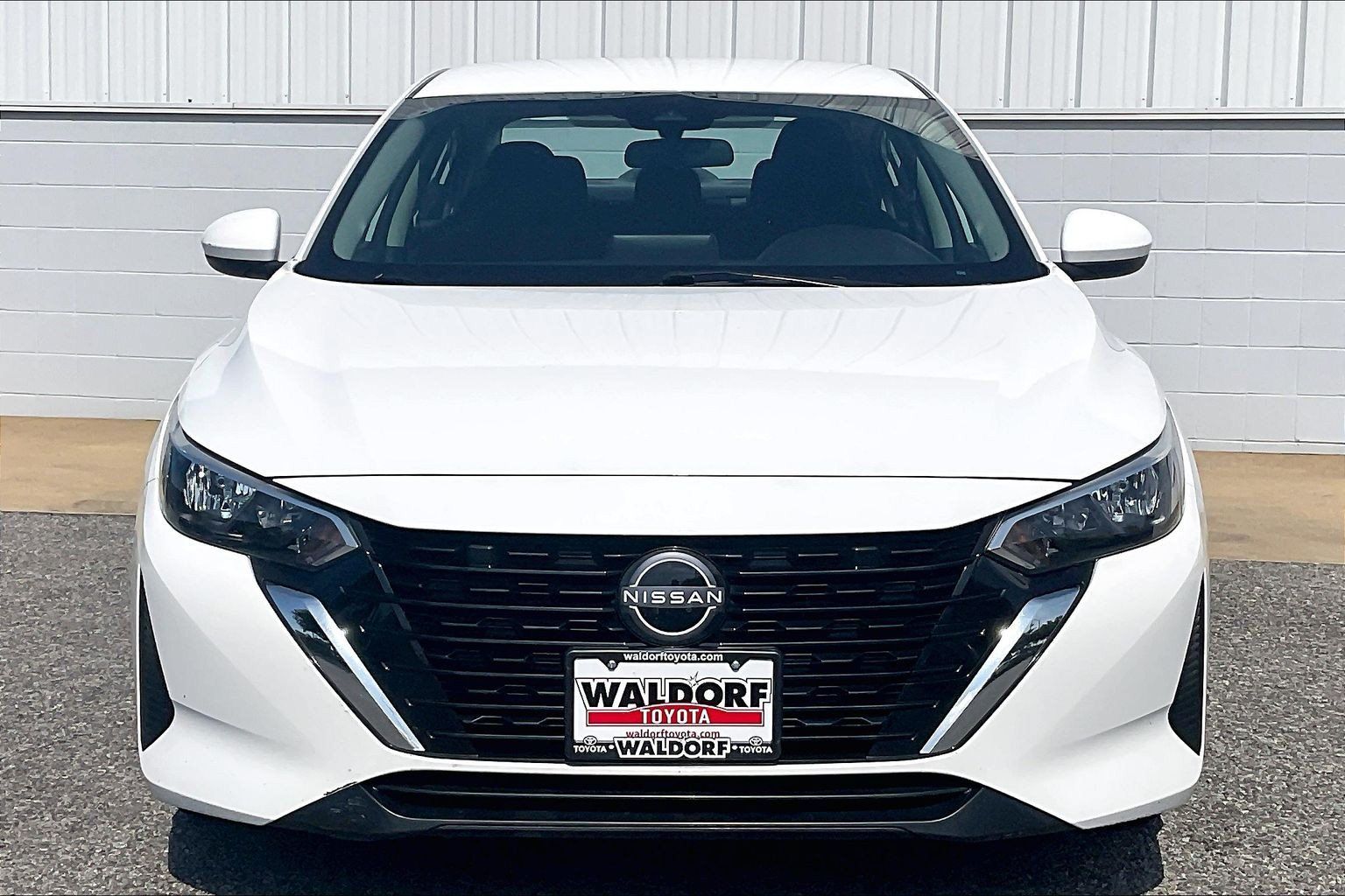 Used 2024 Nissan Sentra SV FWD image 3