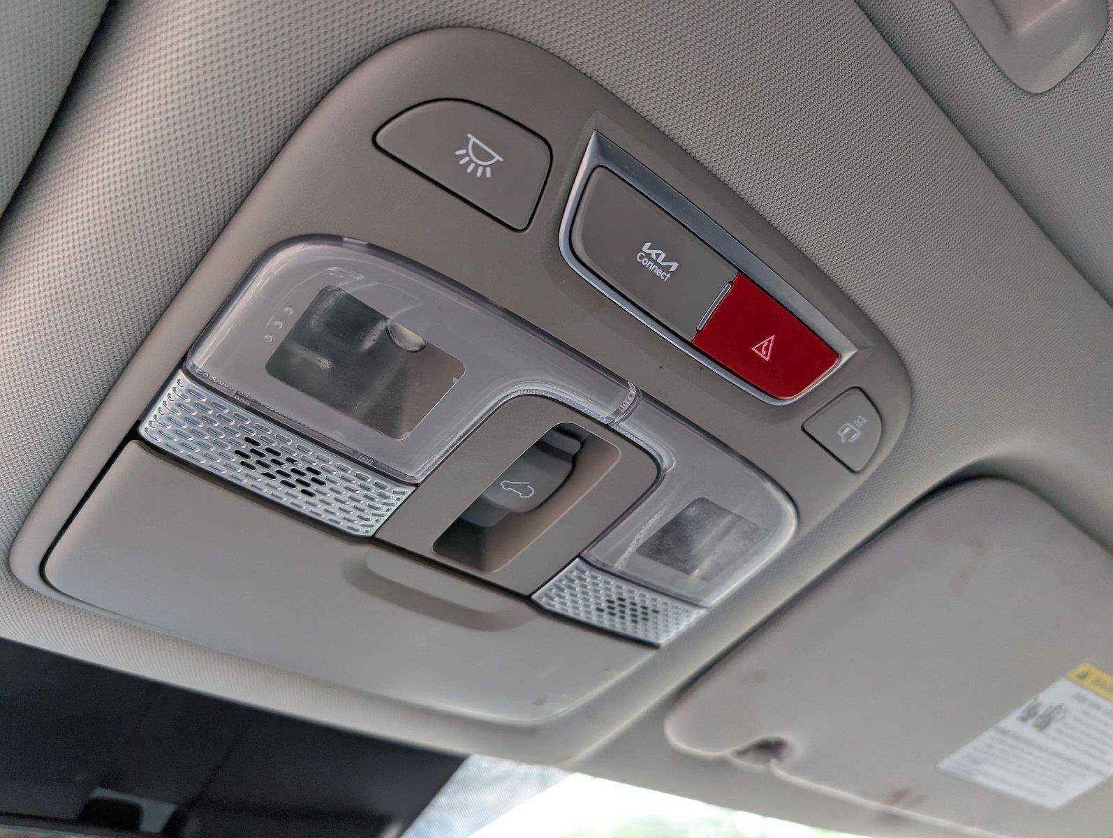 Used 2025 Kia Telluride S AWD/4WD image 23