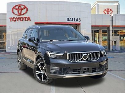 Used 2024 Volvo XC40 B5 Core