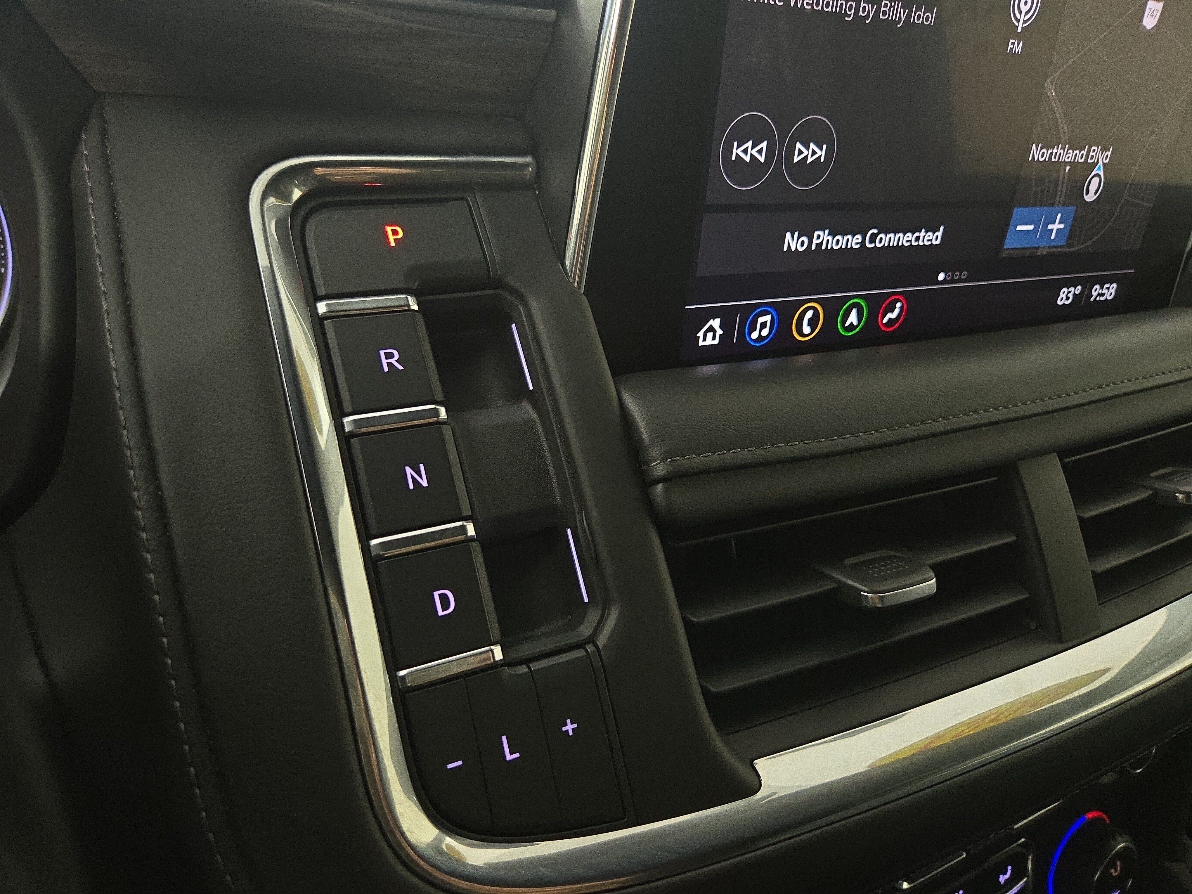 Used 2021 Chevrolet Suburban Z71 w/ Rear Media and Nav Package AWD/4WD image 25