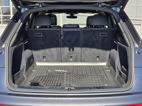 Used 2020 Audi SQ5 Premium w/ Convenience Package image 27