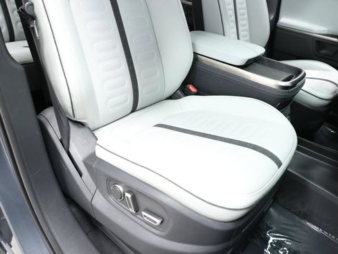 Used 2024 Rivian R1S Adventure AWD/4WD image 97