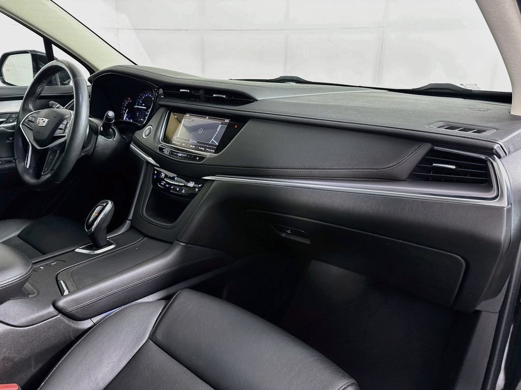 Used 2019 Cadillac XT5 Premium Luxury FWD image 37