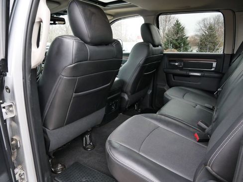 Used 2017 RAM 1500 Laramie w/ Convenience Group image 10