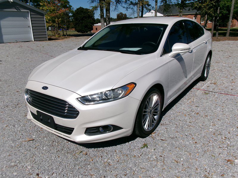 Used 2014 Ford Fusion SE w/ Equipment Group 202A FWD image 1