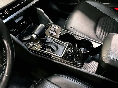 Used 2023 Kia Sportage SX image 17