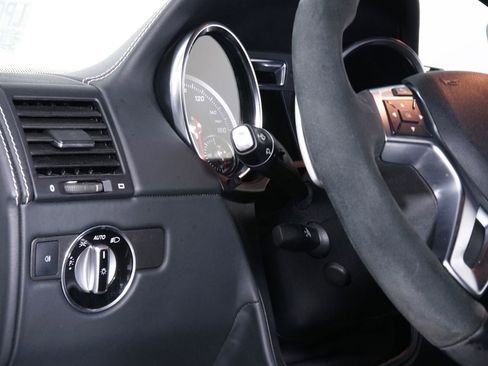 Used 2018 Mercedes-Benz G 550 Squared image 35