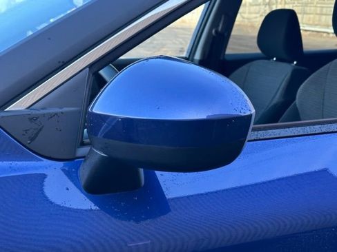 Used 2023 Nissan Rogue SV image 11