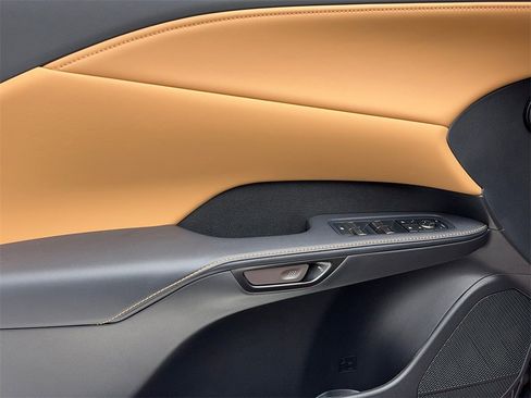 Used 2025 Lexus RX 350 Premium image 38