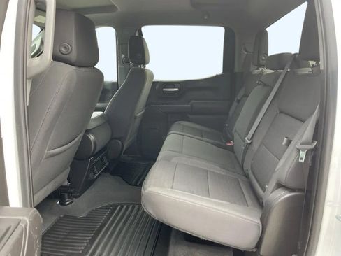 Used 2023 Chevrolet Silverado 1500 Custom Trail Boss AWD/4WD image 15