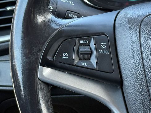 Used 2019 Chevrolet Trax LT w/ Driver Confidence Package FWD image 21
