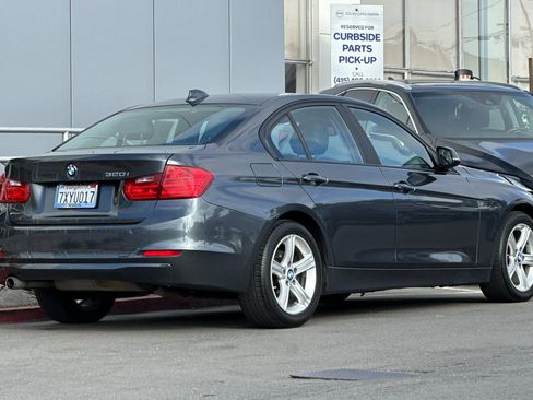 Used 2014 BMW 320i Sedan image 2