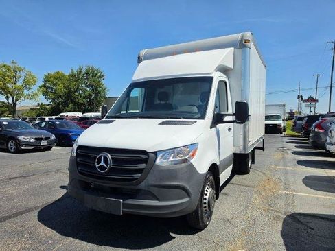 Used 2024 Mercedes-Benz Sprinter 3500 image 2