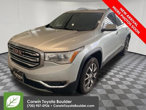 Used 2019 GMC Acadia SLT AWD/4WD image 3