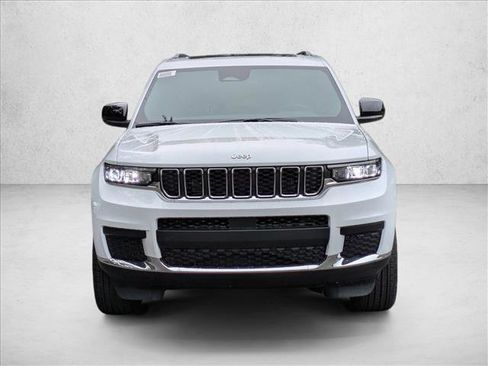New 2025 Jeep Grand Cherokee L Laredo image 6