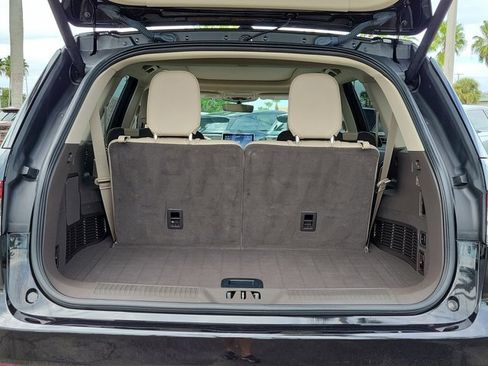 Certified 2023 Lincoln Aviator Reserve w/ Elements Package Plus image 12