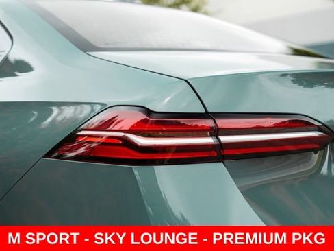 Used 2024 BMW 530i w/ M Sport Package RWD image 15