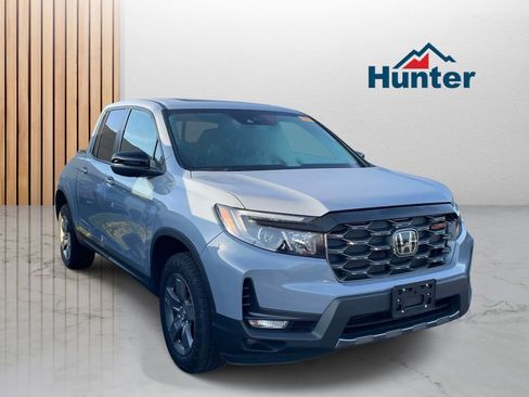 Used 2025 Honda Ridgeline TrailSport image 1