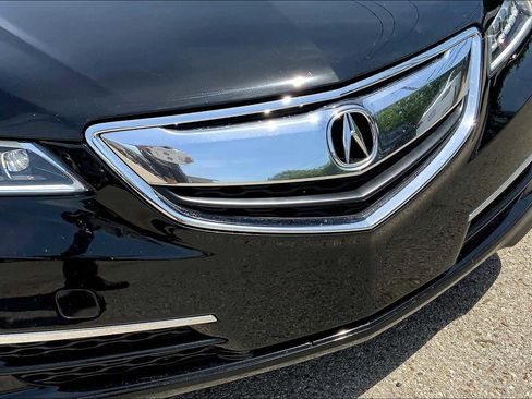 Used 2016 Acura TLX image 29